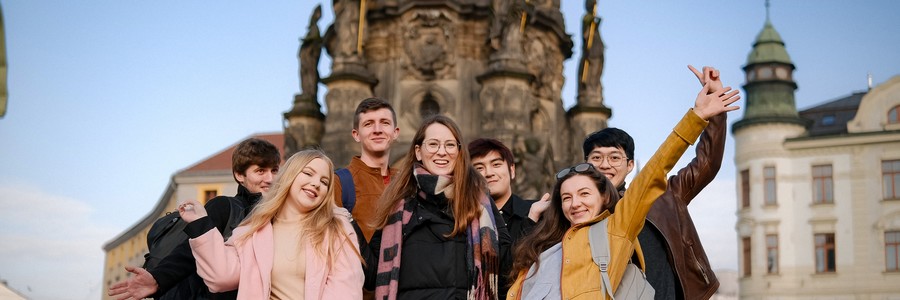 slide Admissions (přihlášky)